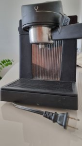 Cafeteira Espresso Elétrica 110V  OSTER - Utiliza café em pó