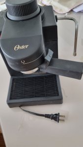 Cafeteira Espresso Elétrica 110V  OSTER - Utiliza café em pó